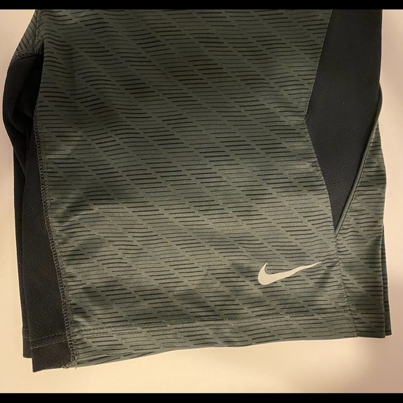 🖤Men’s NIKE Dri-Fit Shorts Sizes Sm. OR Med.🖤 - Picture 6 of 15